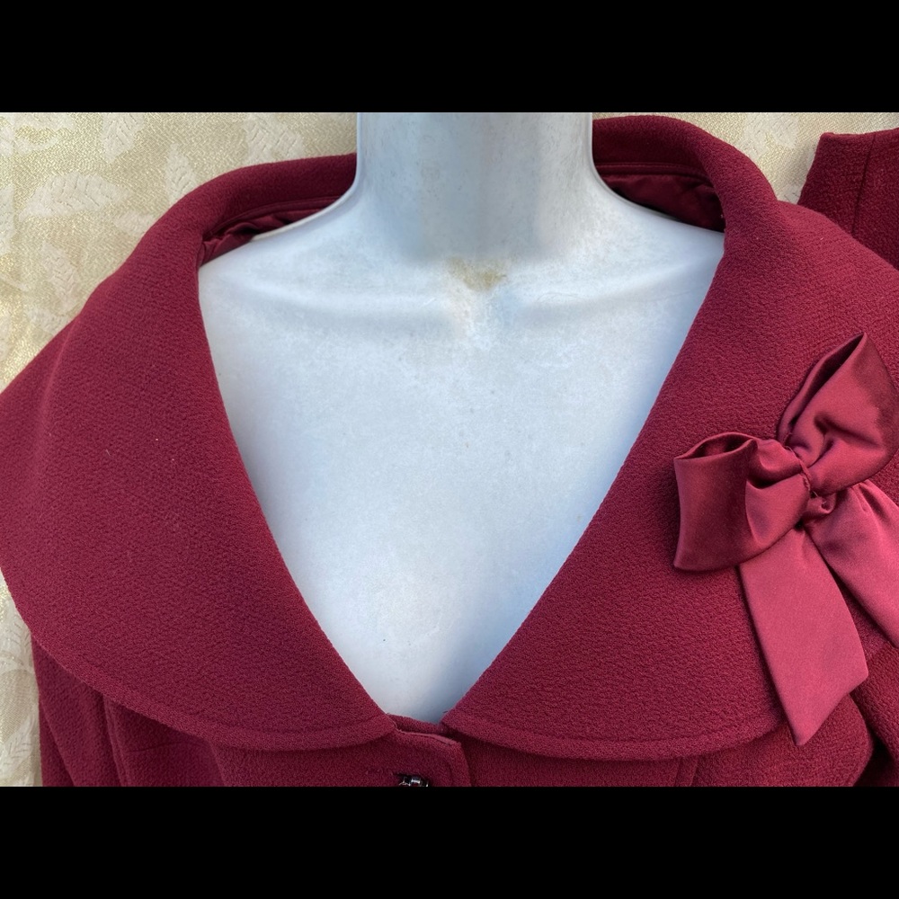 Vintage Kay Unger New York 
2-piece skirt set Size 10
100% wool - Lined - Picture 11 of 13